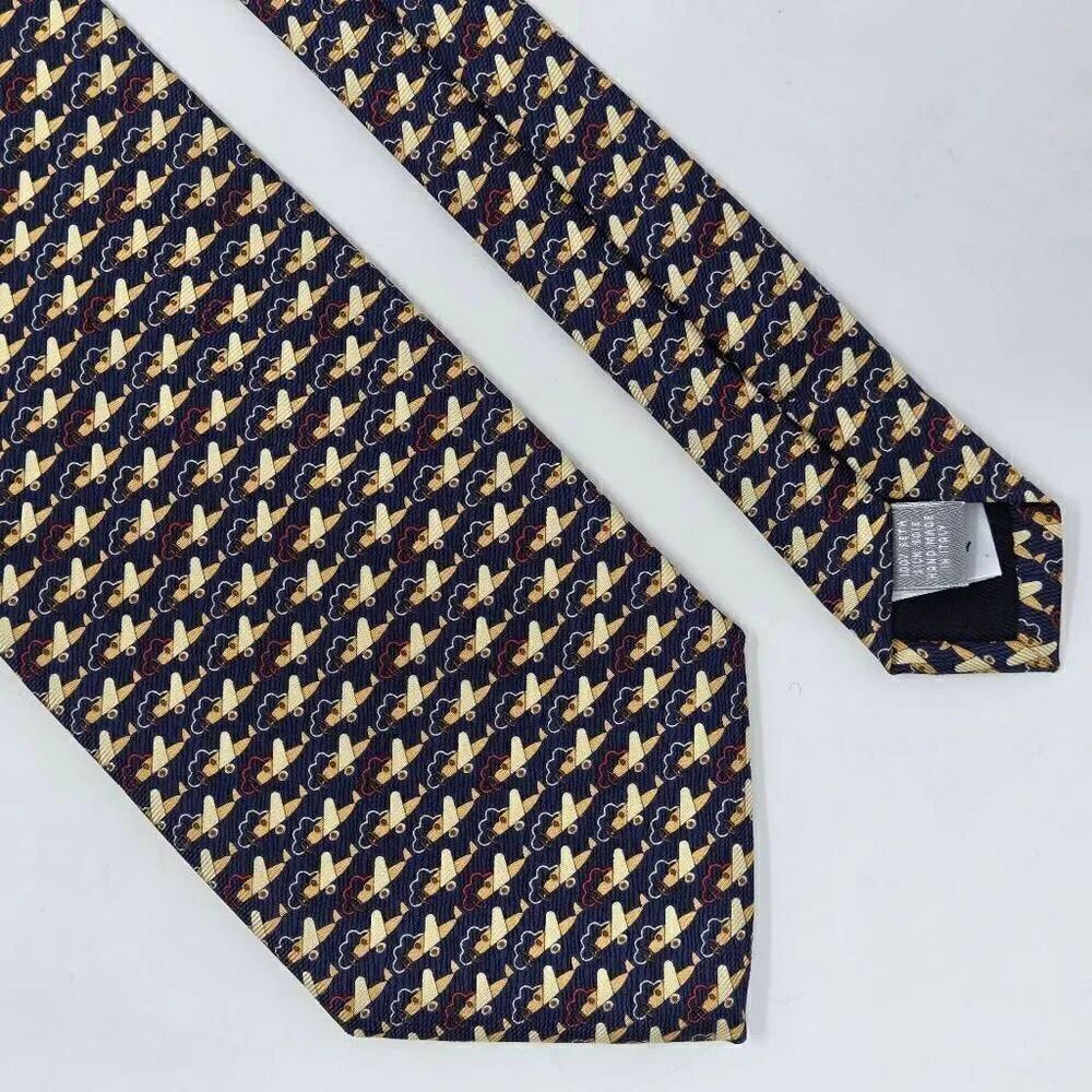 BARNEYS NEW YORK HAND MADE ITALY BLUE CREAM AIRPLANE FOULARD PRINT 3.75" X 59"